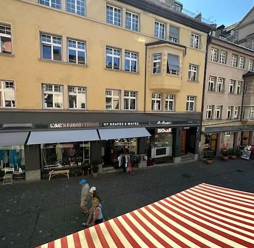 Cozy In Oldtown Zurich5 아파트
