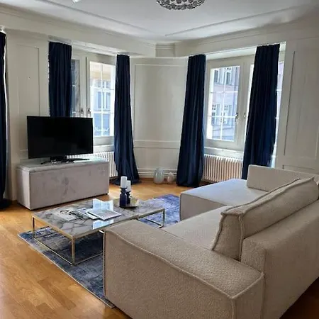 Cozy In Oldtown Zurich5